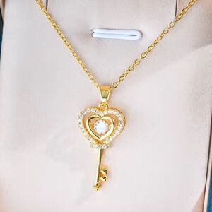 18K Gold Heart Key Diamond In Motion Minimalist Pendant Necklace No Fade